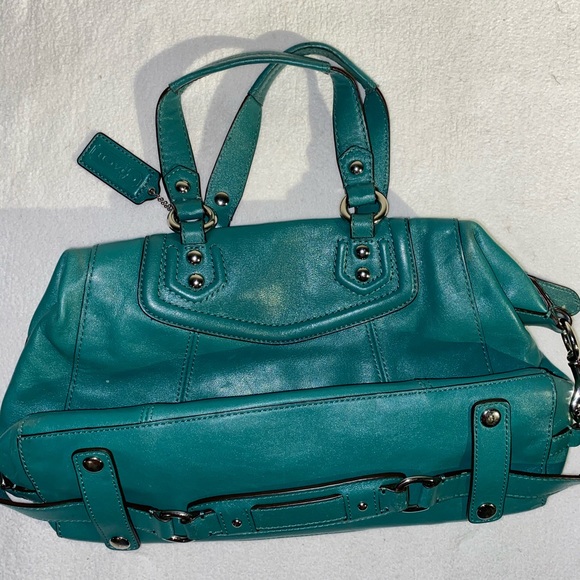 Turquoise Coach (authentic) Crossbody/Shoulder Bag - Picture 2 of 5